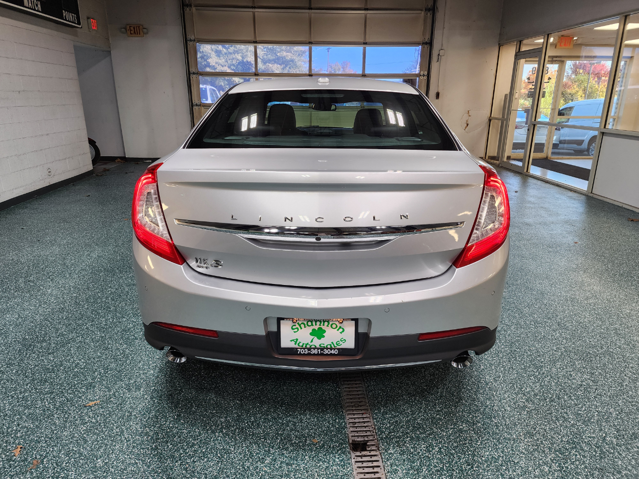 Lincoln MKS 4dr Sdn 3.7L AWD 2015 Lincoln MKS 4dr Sdn 3.7L AWD 2015