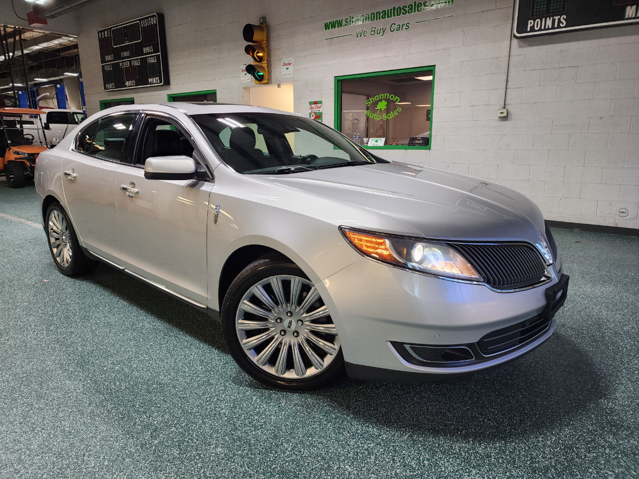 Lincoln MKS 4dr Sdn 3.7L AWD 2015 Lincoln MKS 4dr Sdn 3.7L AWD 2015