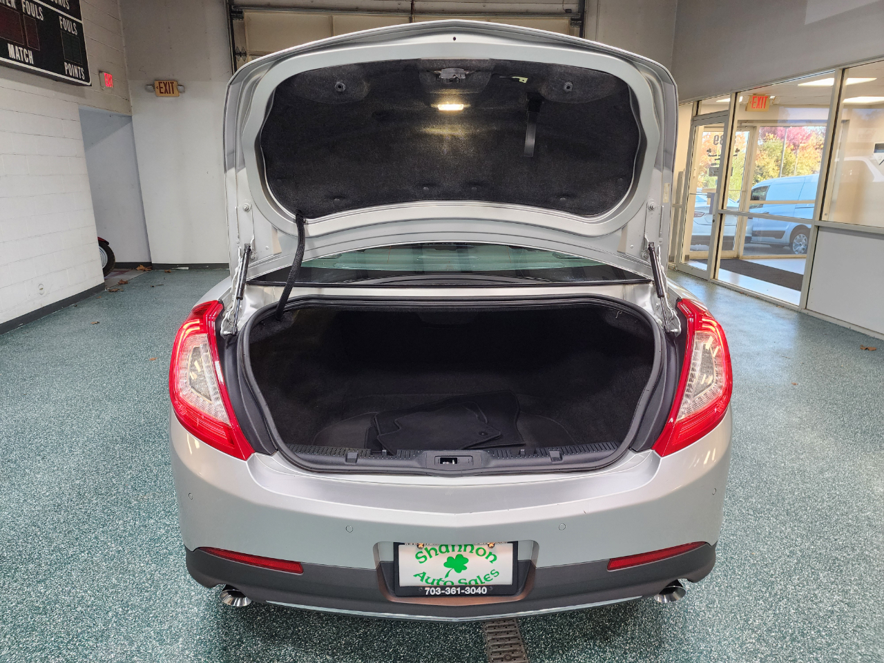 Lincoln MKS 4dr Sdn 3.7L AWD 2015 Lincoln MKS 4dr Sdn 3.7L AWD 2015