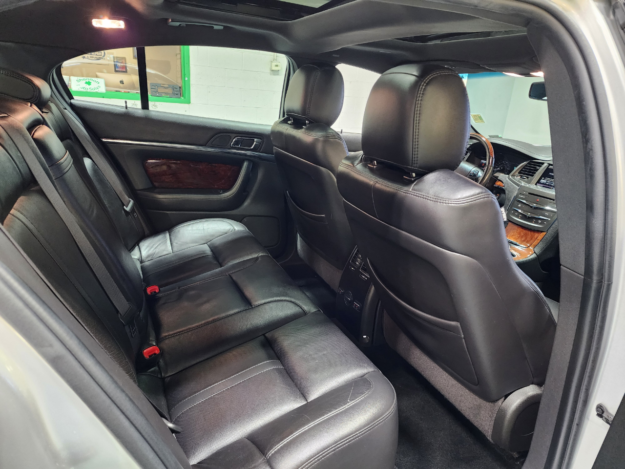 Lincoln MKS 4dr Sdn 3.7L AWD 2015 Lincoln MKS 4dr Sdn 3.7L AWD 2015