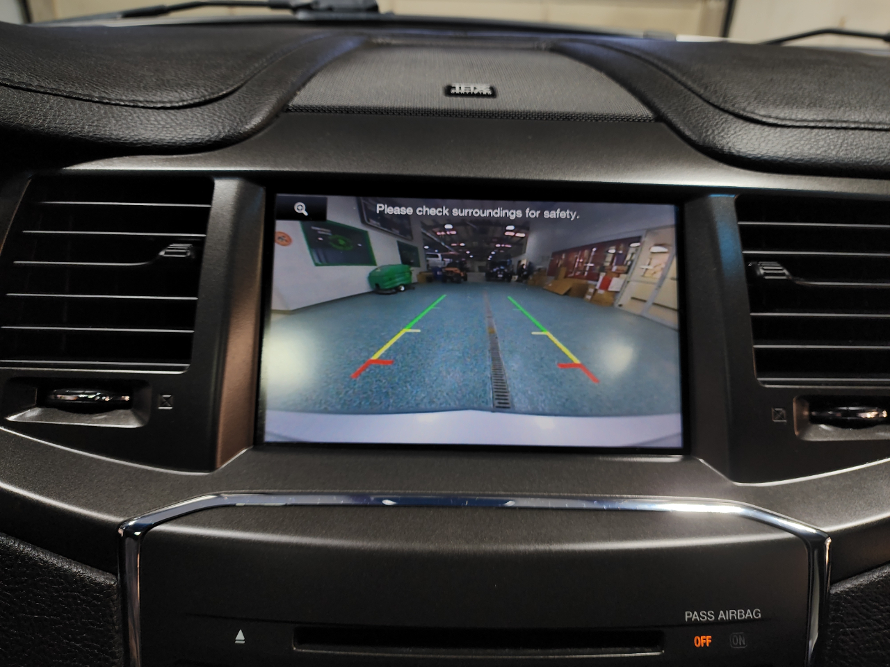 Lincoln MKS 4dr Sdn 3.7L AWD 2015 Lincoln MKS 4dr Sdn 3.7L AWD 2015