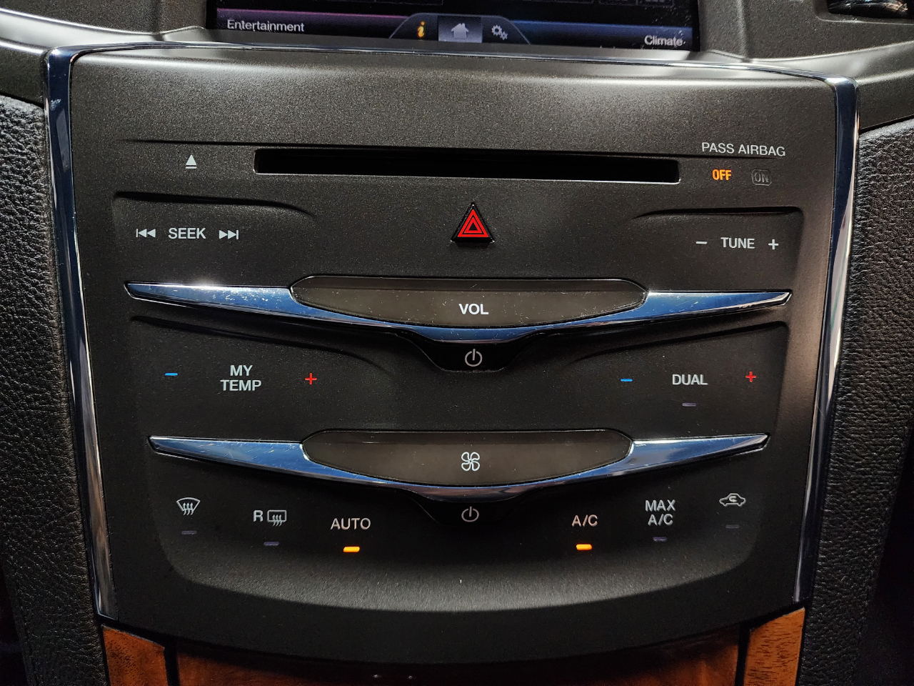 Lincoln MKS 4dr Sdn 3.7L AWD 2015 Lincoln MKS 4dr Sdn 3.7L AWD 2015