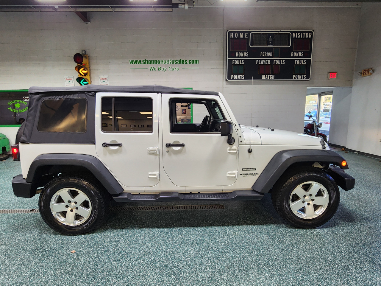 Jeep Wrangler Unlimited 4WD 4dr Sport 2016 Jeep Wrangler Unlimited 4WD 4dr Sport 2016