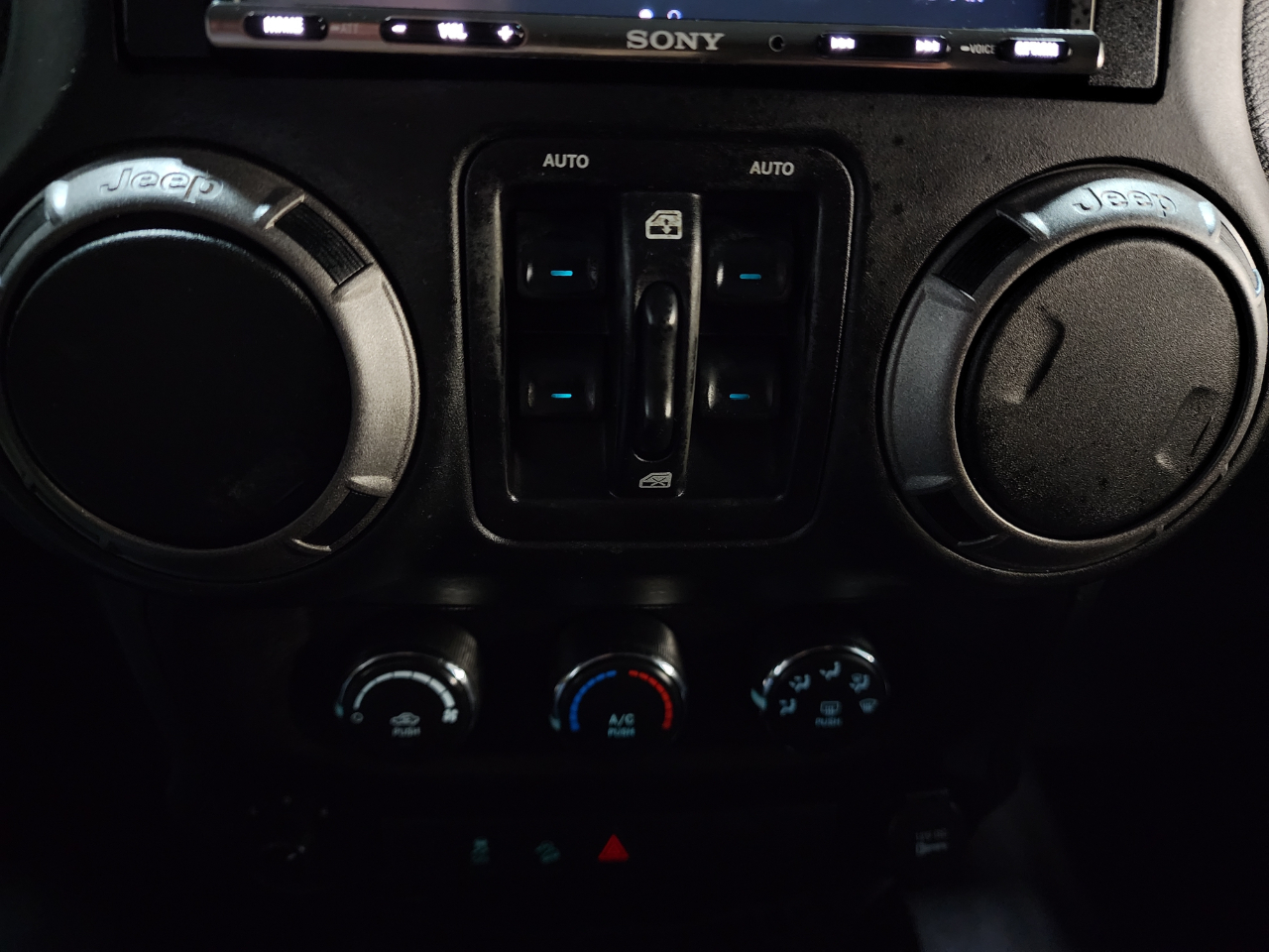 Jeep Wrangler Unlimited 4WD 4dr Sport 2016 Jeep Wrangler Unlimited 4WD 4dr Sport 2016