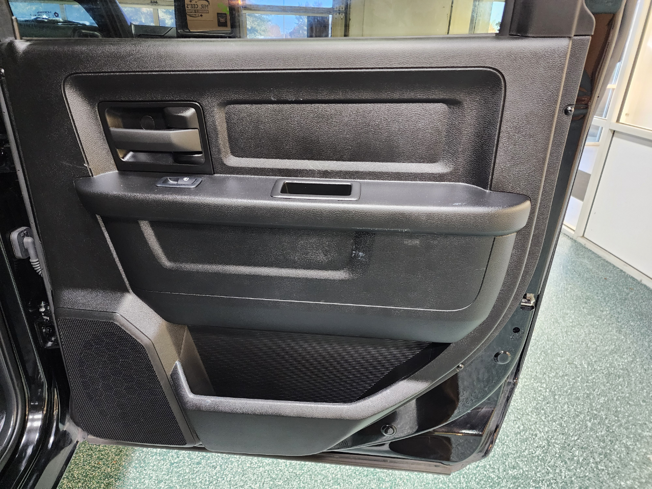 RAM 3500 Tradesman 4x4 Crew Cab 6'4" Box 2024 RAM 3500 Tradesman 4x4 Crew Cab 6'4" Box 2024