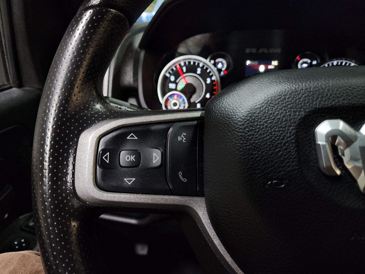 RAM 3500 Tradesman 4x4 Crew Cab 6'4" Box 2024 RAM 3500 Tradesman 4x4 Crew Cab 6'4" Box 2024