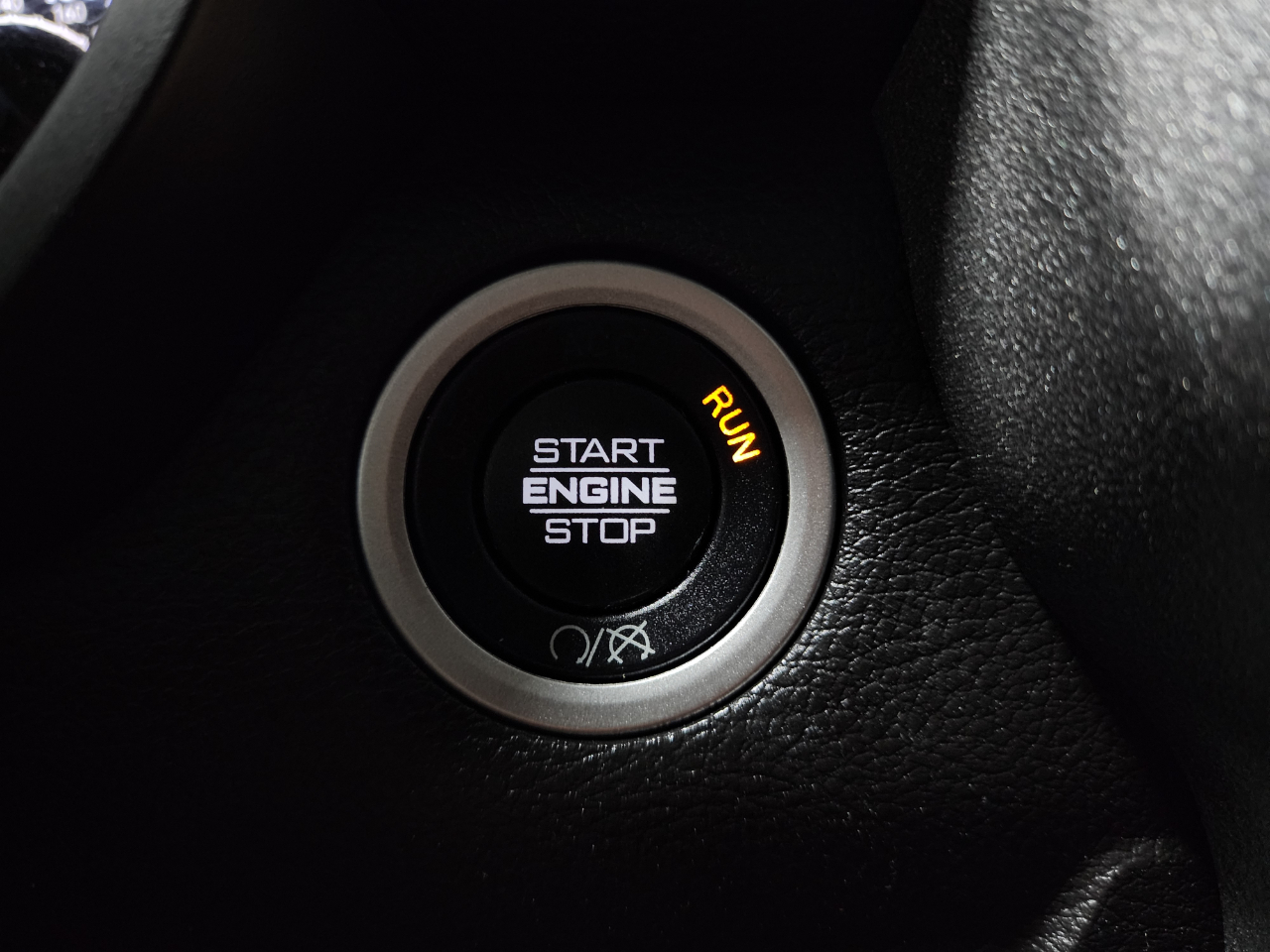 RAM 3500 Tradesman 4x4 Crew Cab 6'4" Box 2024 RAM 3500 Tradesman 4x4 Crew Cab 6'4" Box 2024