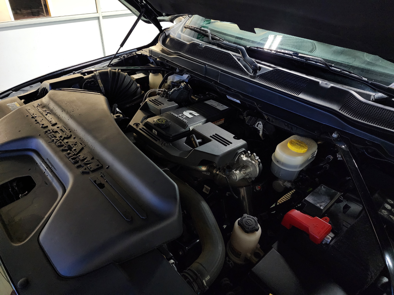 RAM 3500 Tradesman 4x4 Crew Cab 6'4" Box 2024 RAM 3500 Tradesman 4x4 Crew Cab 6'4" Box 2024