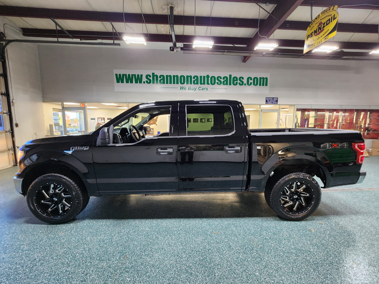 Ford F-150 XLT 4WD SuperCrew 5.5' Box 2018 Ford F-150 XLT 4WD SuperCrew 5.5' Box 2018