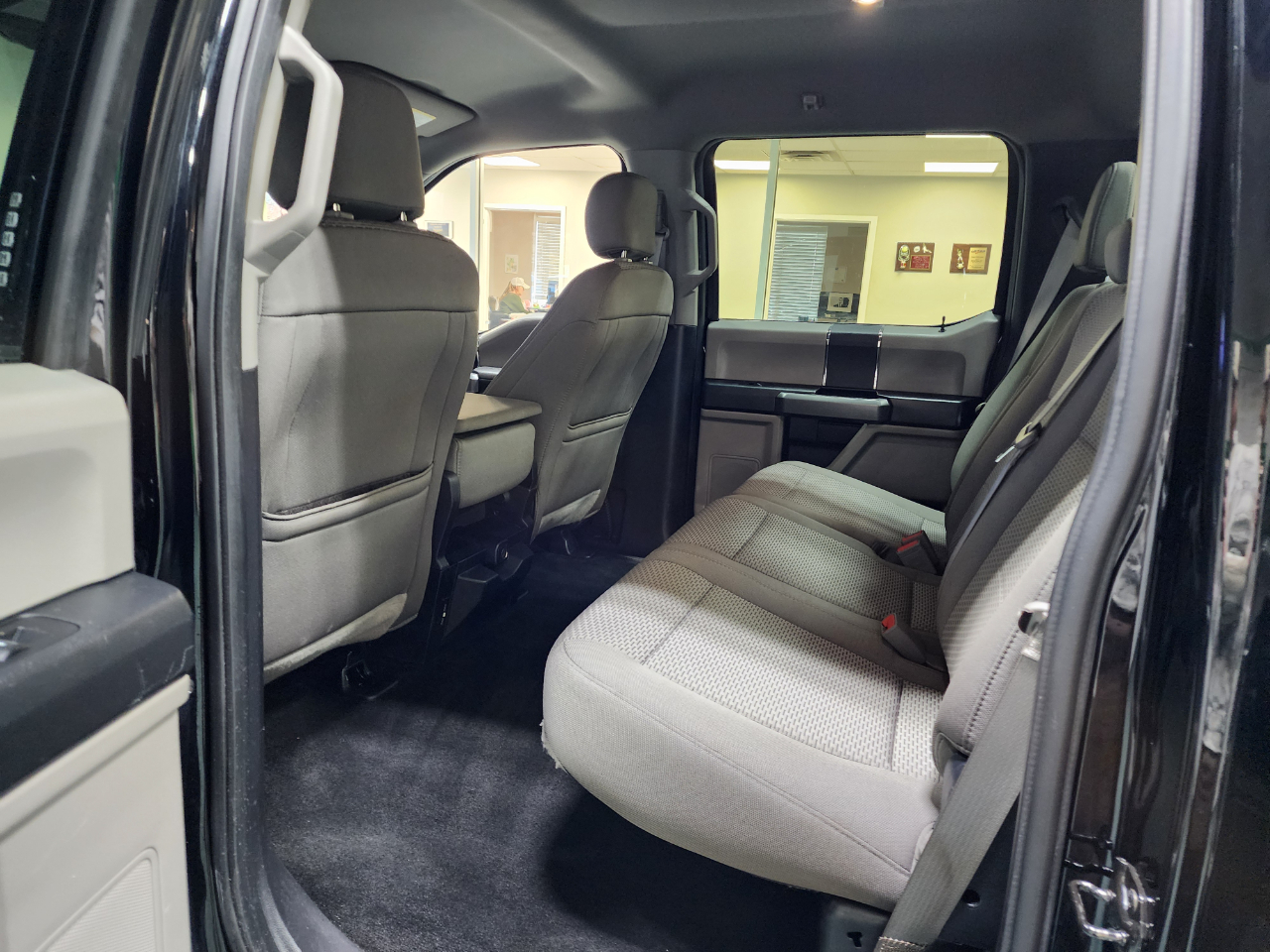 Ford F-150 XLT 4WD SuperCrew 5.5' Box 2018 Ford F-150 XLT 4WD SuperCrew 5.5' Box 2018