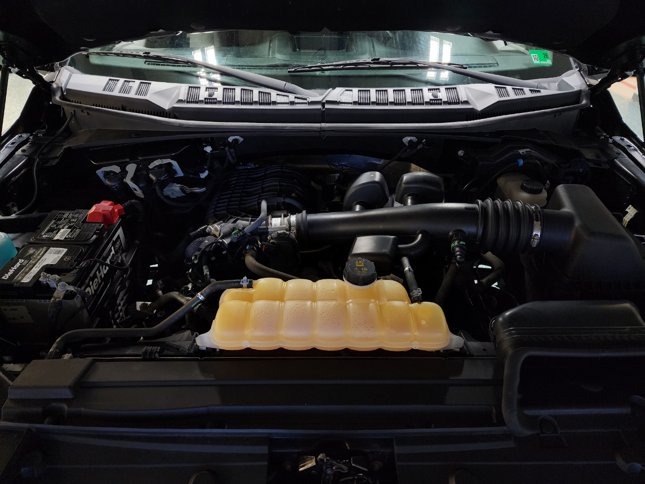 Ford F-150 XLT 4WD SuperCrew 5.5' Box 2018 Ford F-150 XLT 4WD SuperCrew 5.5' Box 2018