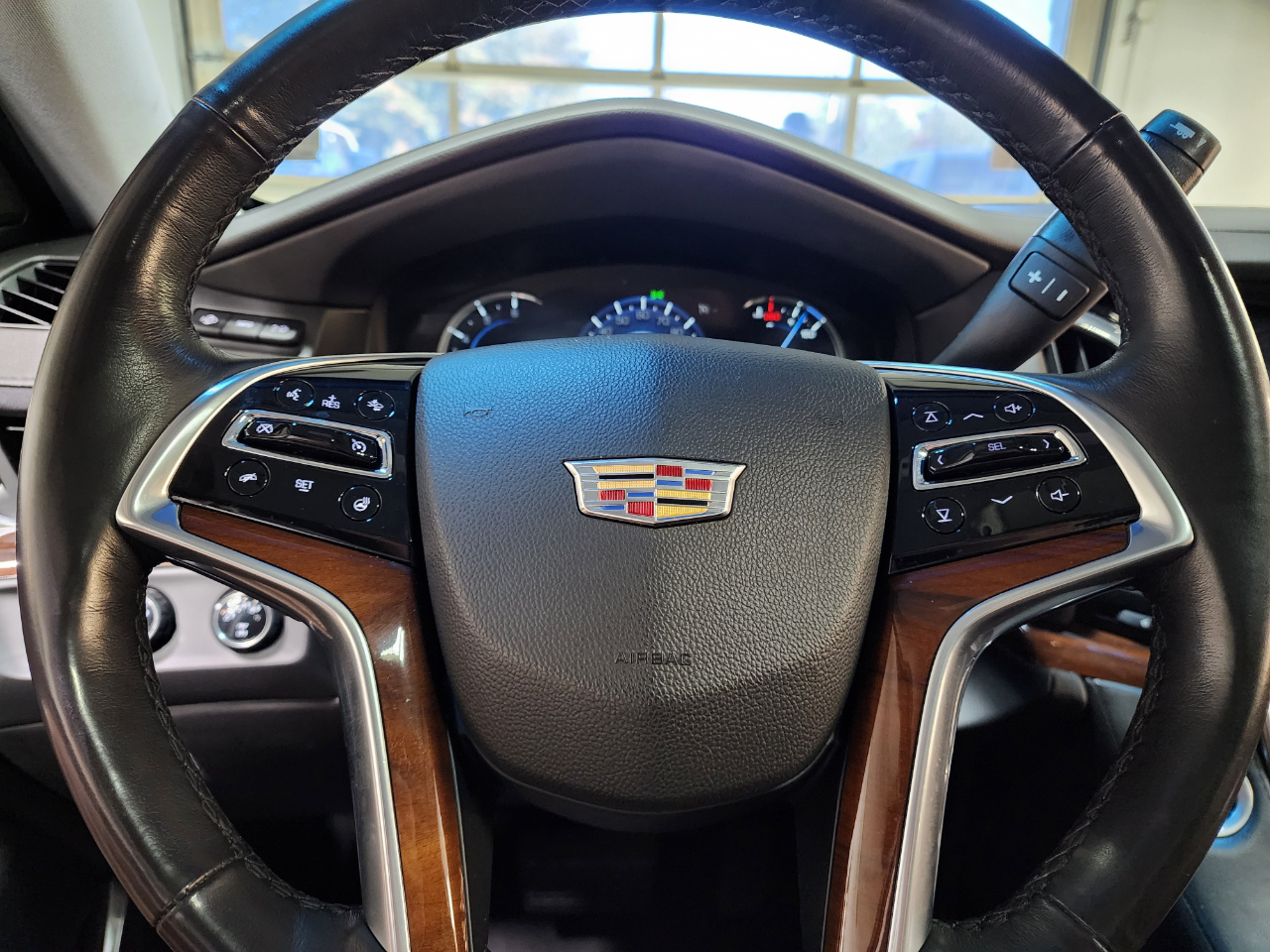 Cadillac Escalade ESV 4WD 4dr Premium Luxury 2018 Cadillac Escalade ESV 4WD 4dr Premium Luxury 2018