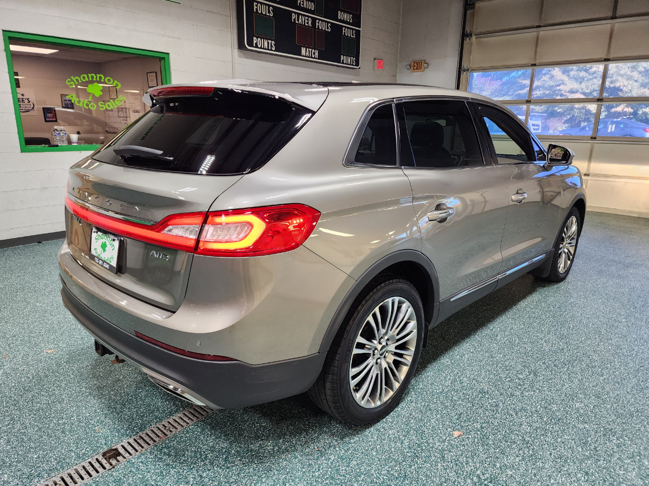Lincoln MKX AWD 4dr Reserve 2016 Lincoln MKX AWD 4dr Reserve 2016