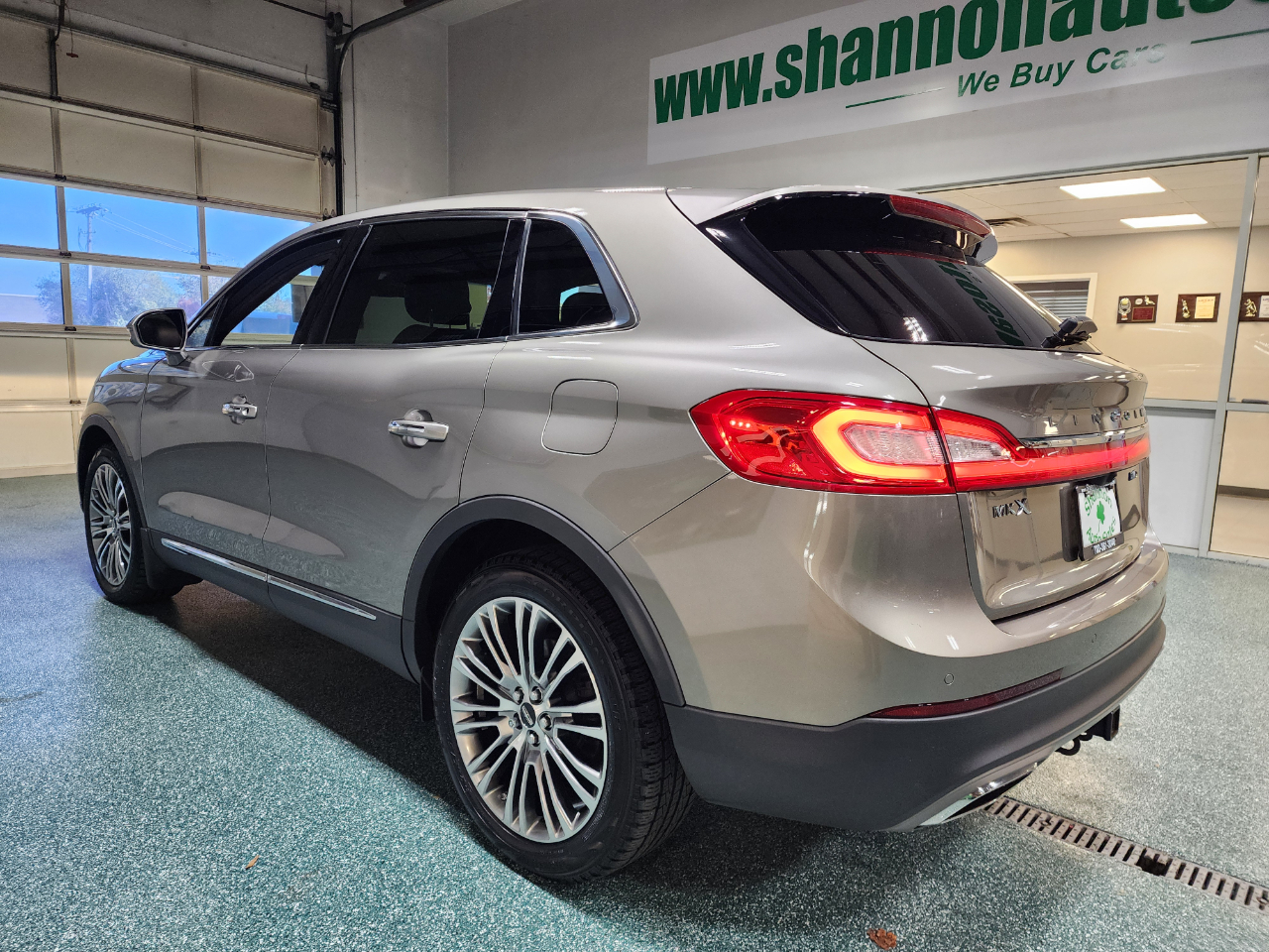 Lincoln MKX AWD 4dr Reserve 2016 Lincoln MKX AWD 4dr Reserve 2016