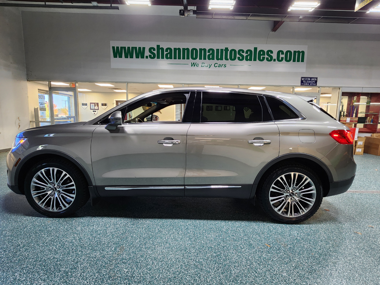 Lincoln MKX AWD 4dr Reserve 2016 Lincoln MKX AWD 4dr Reserve 2016