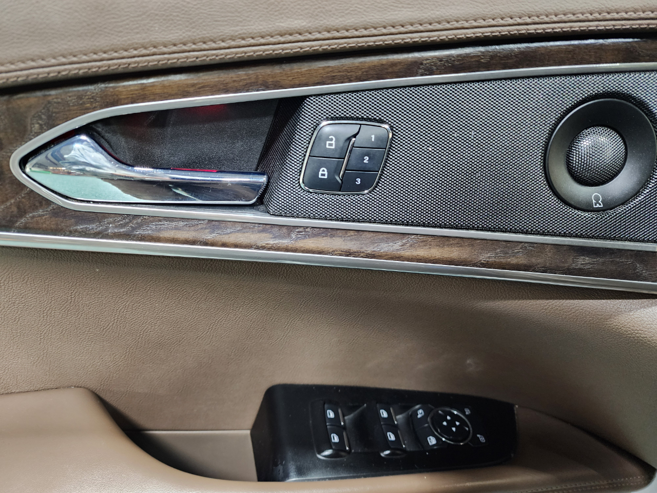 Lincoln MKX AWD 4dr Reserve 2016 Lincoln MKX AWD 4dr Reserve 2016