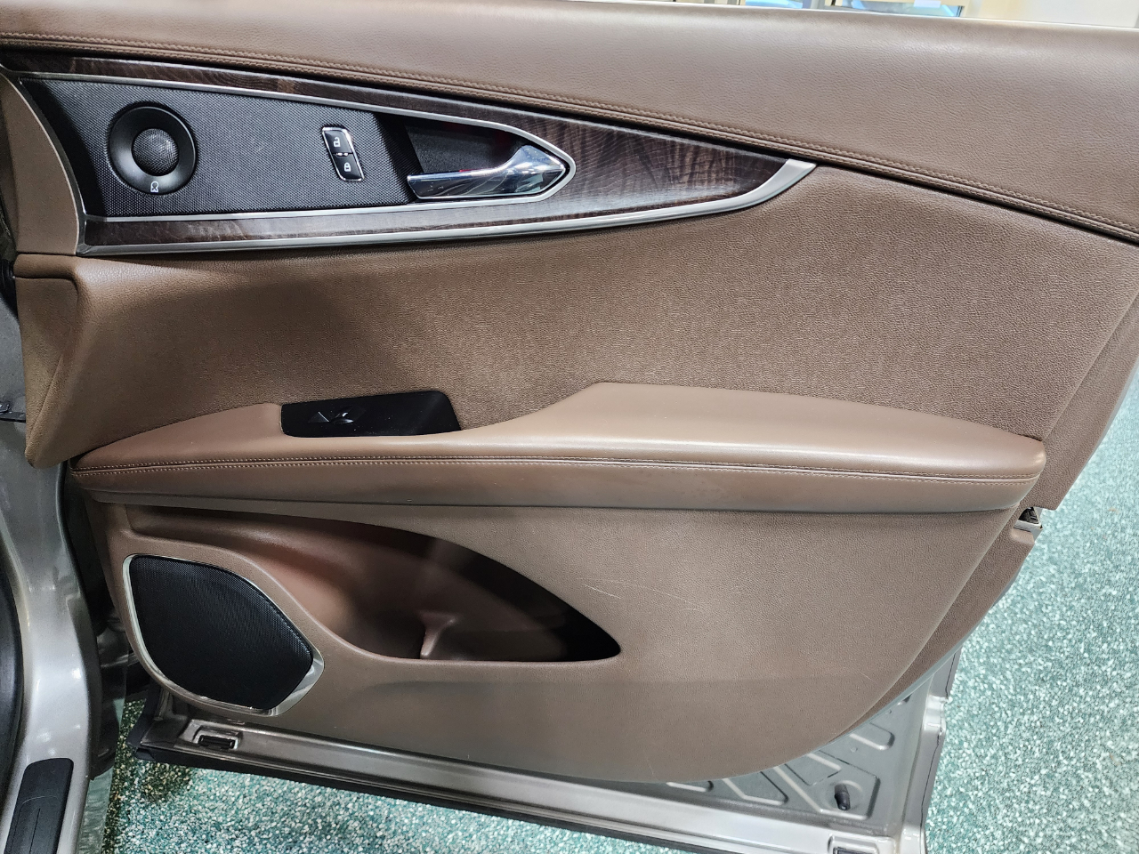 Lincoln MKX AWD 4dr Reserve 2016 Lincoln MKX AWD 4dr Reserve 2016