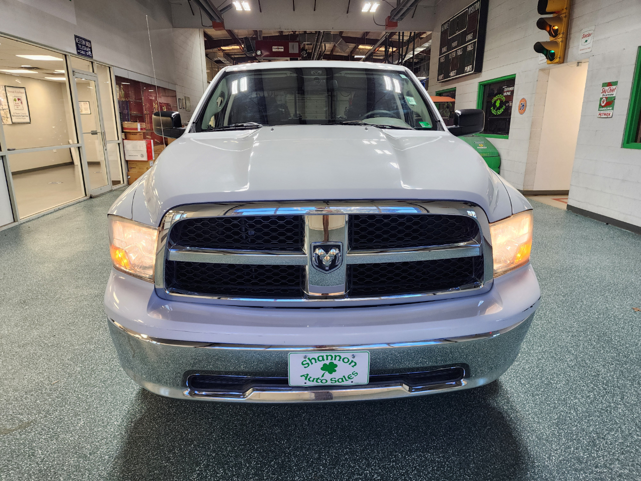Dodge Ram 1500 2WD Quad Cab 140.5" SLT 2010 Dodge Ram 1500 2WD Quad Cab 140.5" SLT 2010