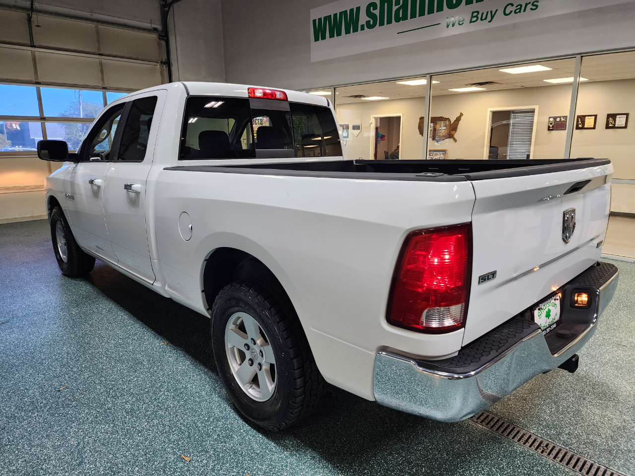 Dodge Ram 1500 2WD Quad Cab 140.5" SLT 2010 Dodge Ram 1500 2WD Quad Cab 140.5" SLT 2010