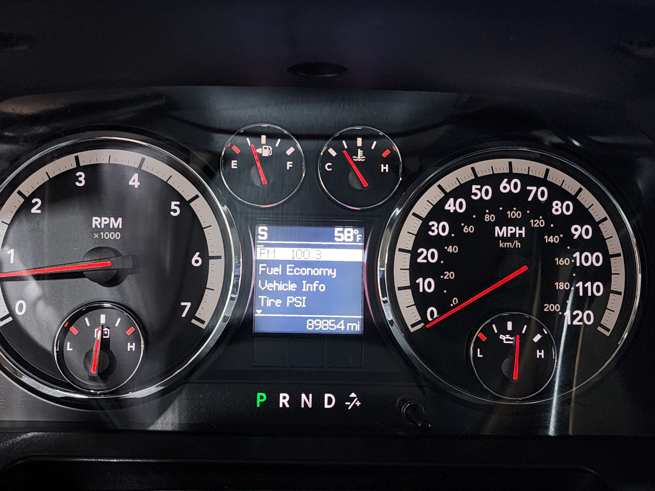 Dodge Ram 1500 2WD Quad Cab 140.5" SLT 2010 Dodge Ram 1500 2WD Quad Cab 140.5" SLT 2010