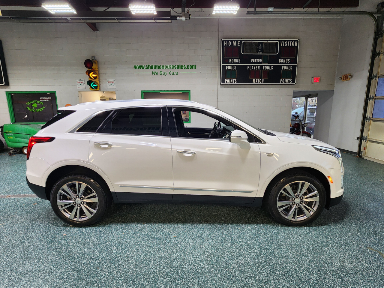 Cadillac XT5 FWD 4dr Premium Luxury 2024 Cadillac XT5 FWD 4dr Premium Luxury 2024