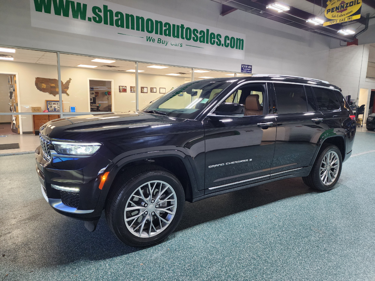 Jeep Grand Cherokee L Summit 4x4 2022 Jeep Grand Cherokee L Summit 4x4 2022