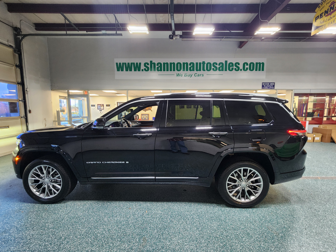 Jeep Grand Cherokee L Summit 4x4 2022 Jeep Grand Cherokee L Summit 4x4 2022