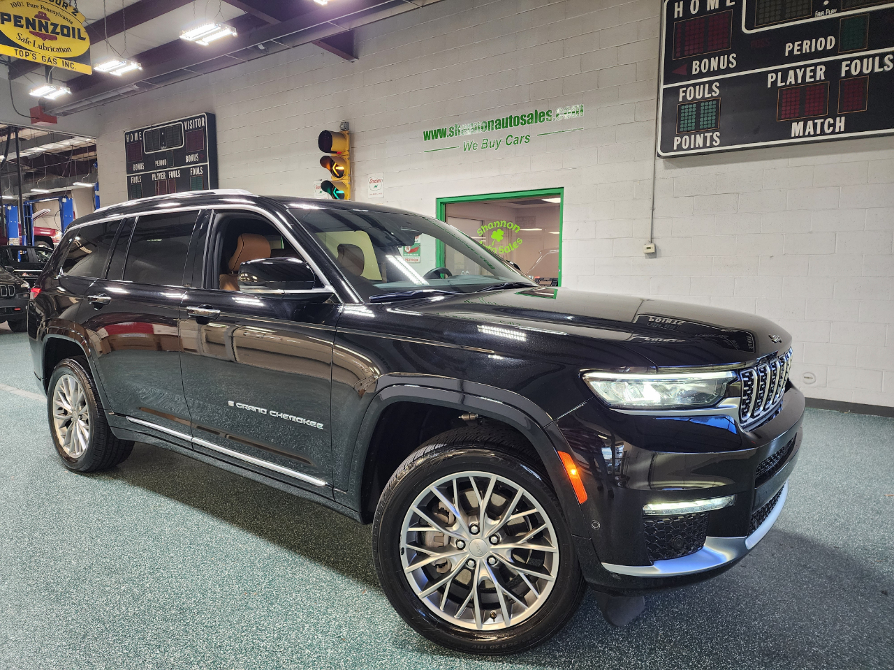 Jeep Grand Cherokee L Summit 4x4 2022 Jeep Grand Cherokee L Summit 4x4 2022