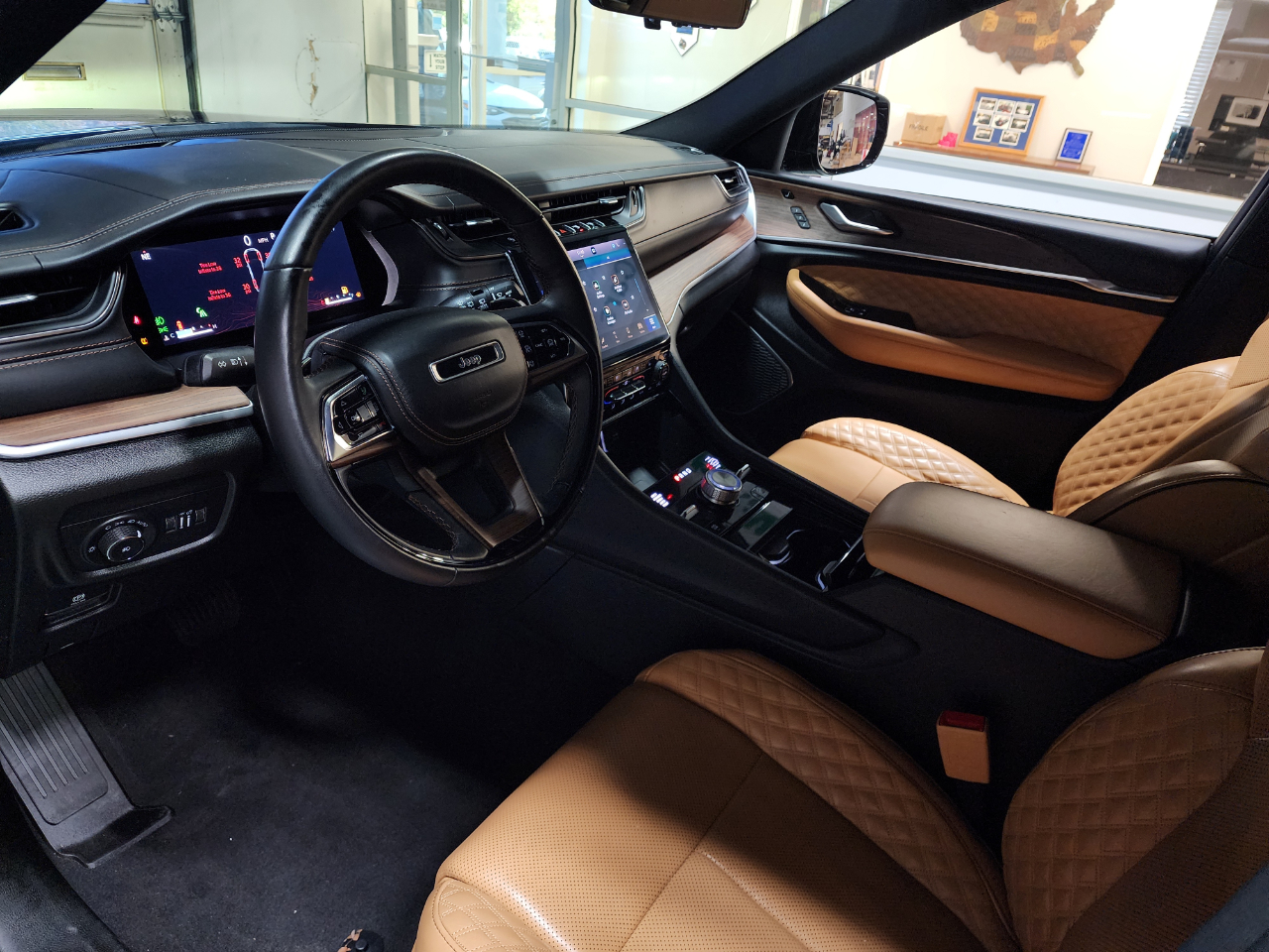 Jeep Grand Cherokee L Summit 4x4 2022 Jeep Grand Cherokee L Summit 4x4 2022