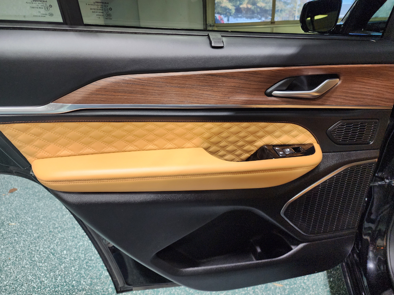 Jeep Grand Cherokee L Summit 4x4 2022 Jeep Grand Cherokee L Summit 4x4 2022