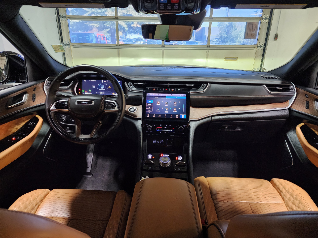 Jeep Grand Cherokee L Summit 4x4 2022 Jeep Grand Cherokee L Summit 4x4 2022