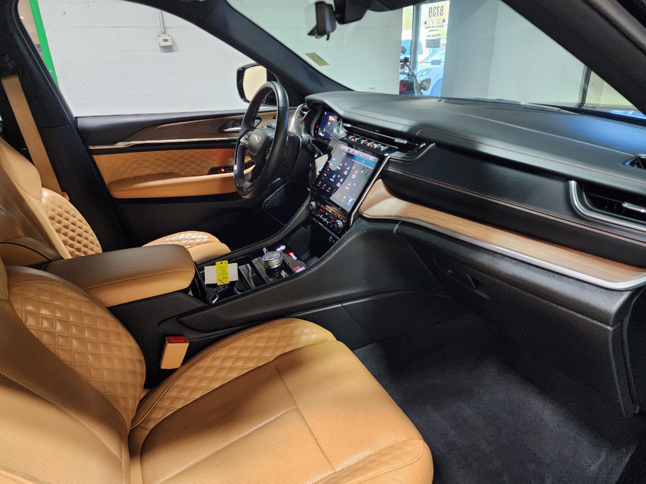 Jeep Grand Cherokee L Summit 4x4 2022 Jeep Grand Cherokee L Summit 4x4 2022