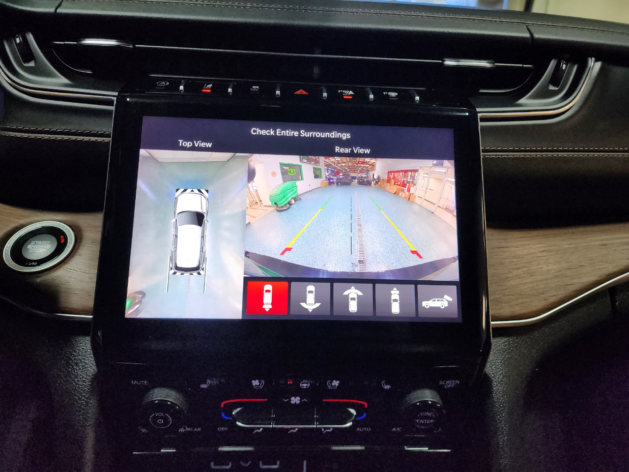 Jeep Grand Cherokee L Summit 4x4 2022 Jeep Grand Cherokee L Summit 4x4 2022