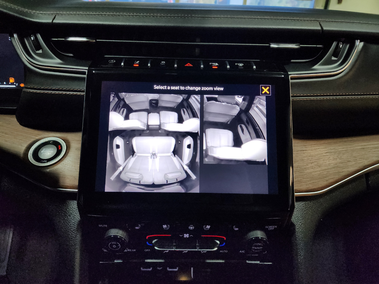 Jeep Grand Cherokee L Summit 4x4 2022 Jeep Grand Cherokee L Summit 4x4 2022