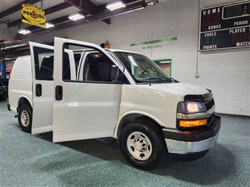 2019 Chevrolet Express Cargo Van RWD 2500 135"