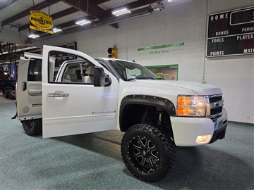 2011 Chevrolet Silverado 1500 4WD Ext Cab 143.5" LT
