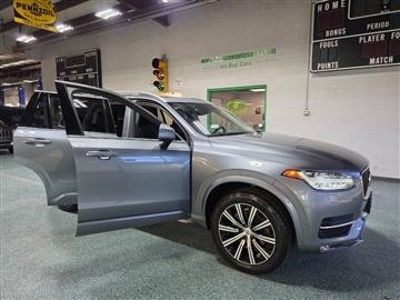 2018 Volvo XC90 T6 AWD 7-Passenger Momentum