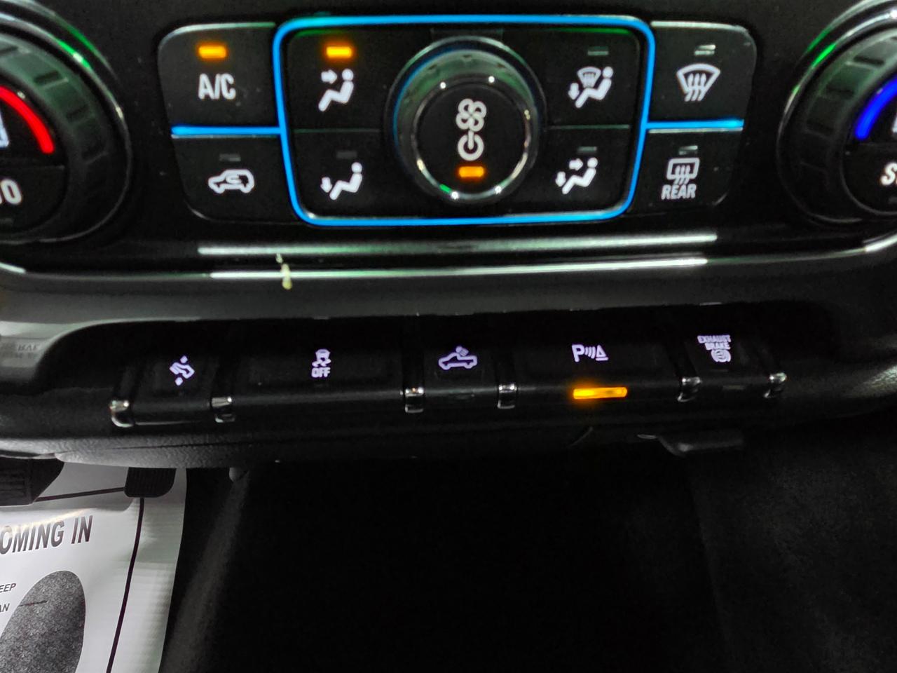 Chevrolet Silverado 3500HD 4WD Crew Cab 167.7" LTZ 2016