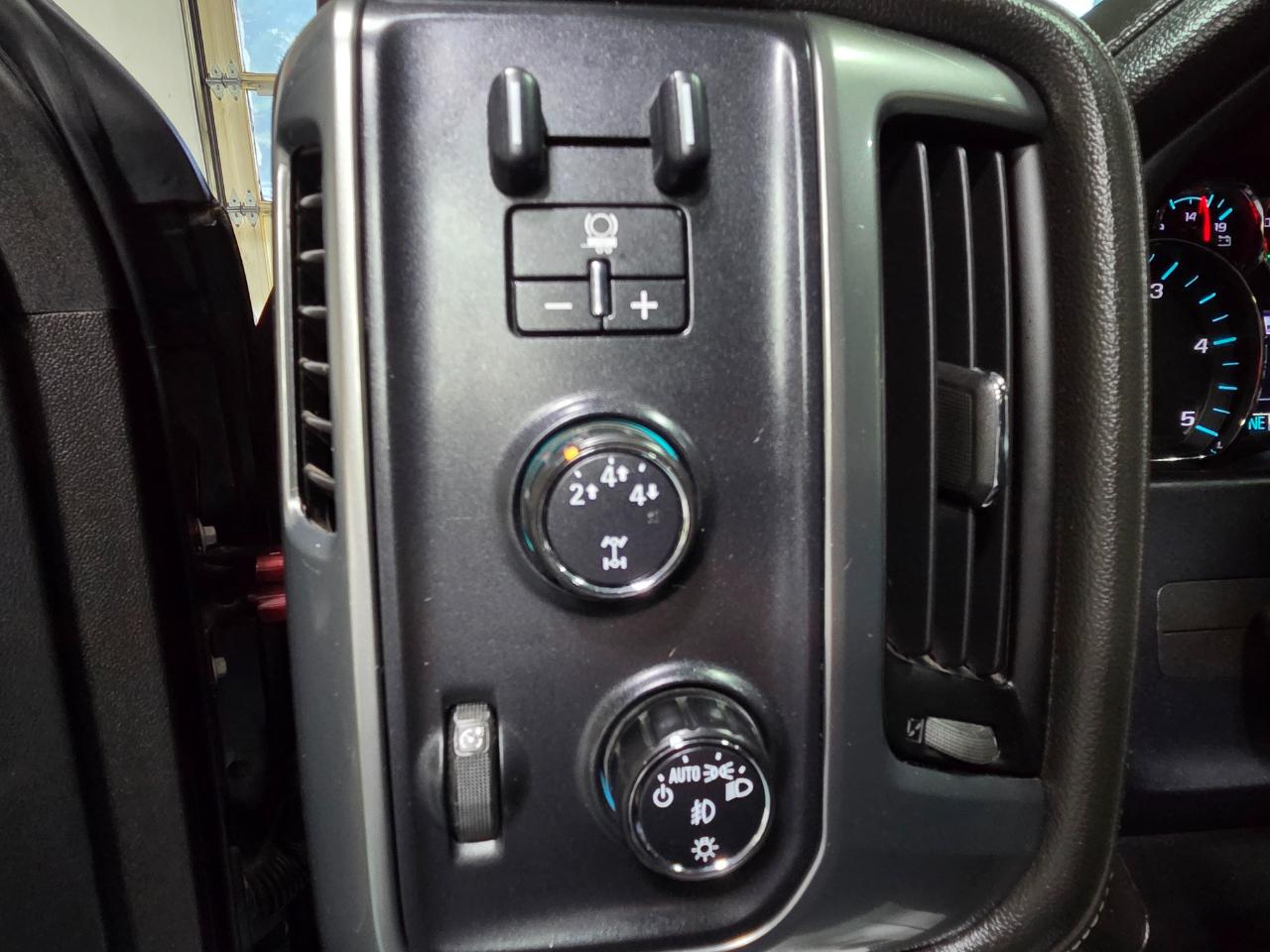 Chevrolet Silverado 3500HD 4WD Crew Cab 167.7" LTZ 2016