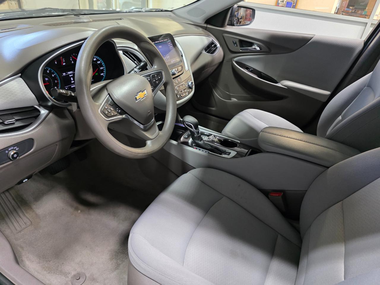 Chevrolet Malibu 4dr Sdn LT 2022