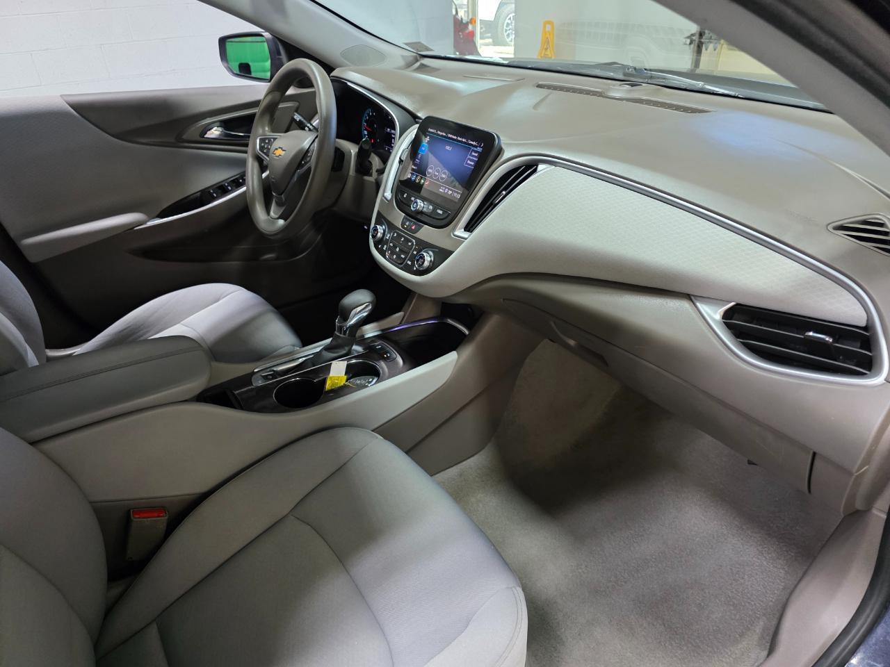 Chevrolet Malibu 4dr Sdn LT 2022