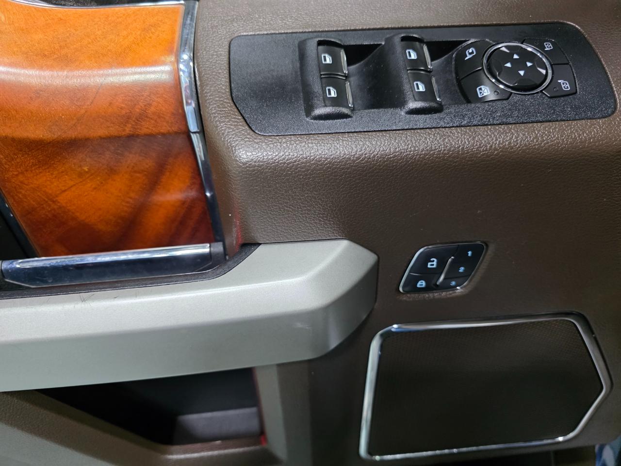 Ford F-150 4WD SuperCrew 145" King Ranch 2016