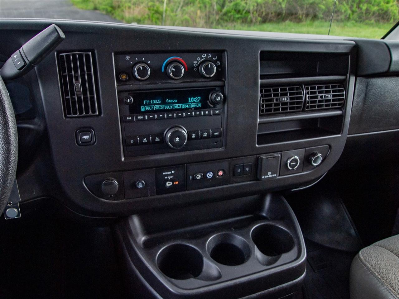 Chevrolet Express Passenger RWD 3500 155" LT 2020