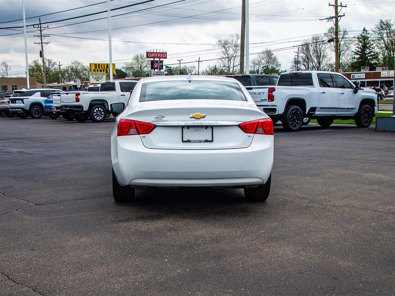 Chevrolet Impala 4dr Sdn LT w/1LT 2020