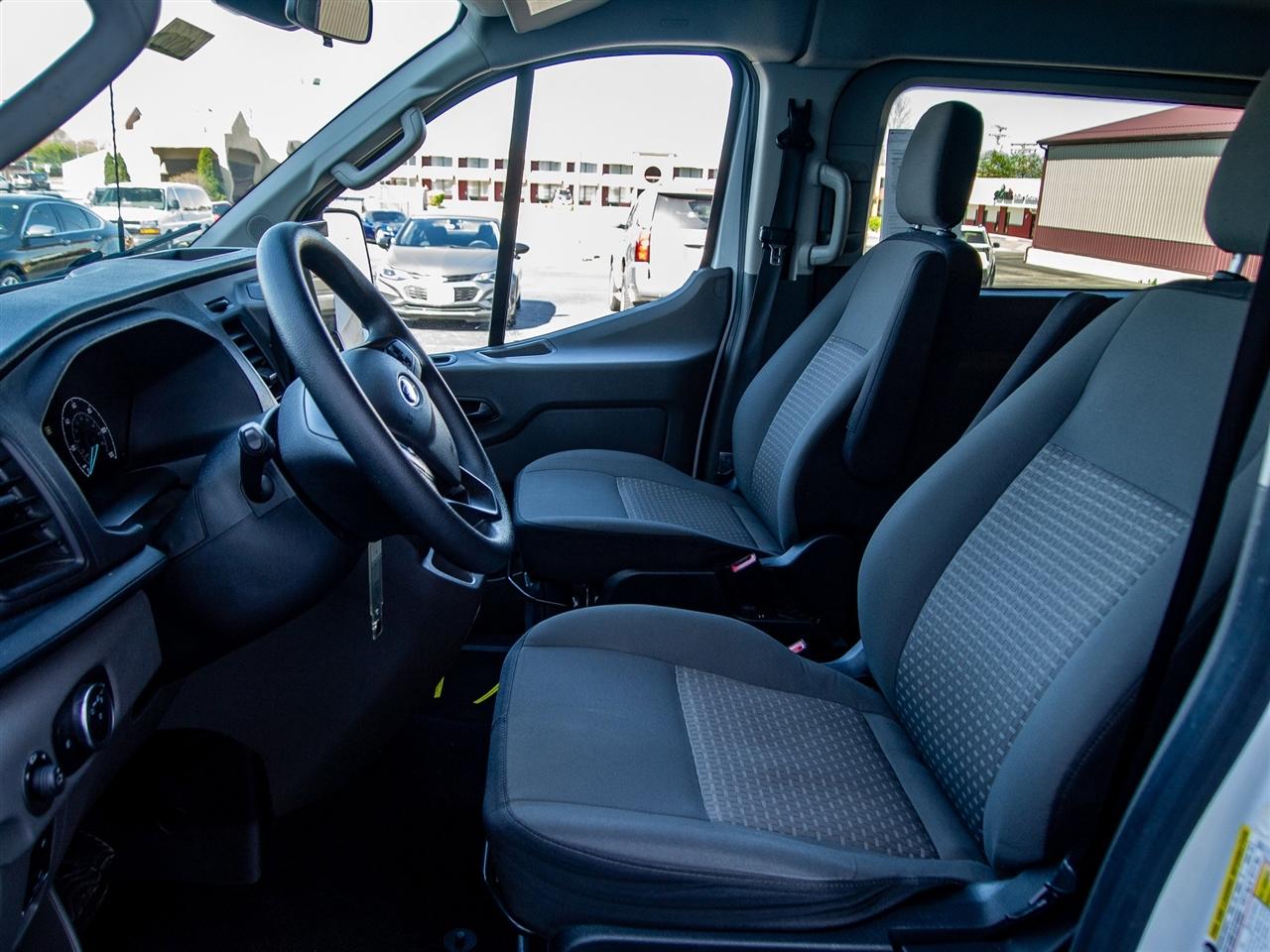 Ford Transit Passenger Wagon T-350 148" Low Roof XLT RWD 2022