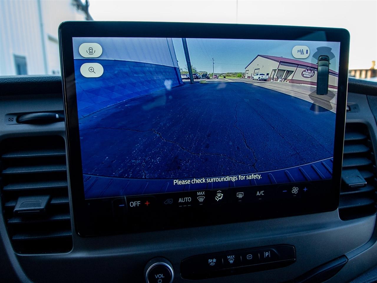 Ford Transit Passenger Wagon T-350 148" Low Roof XLT RWD 2022