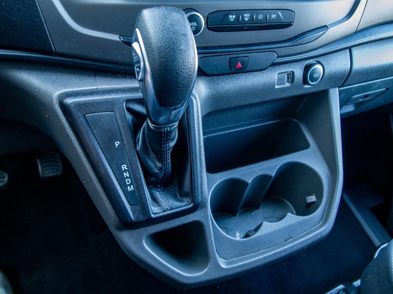 Ford Transit Passenger Wagon T-350 148" Low Roof XLT RWD 2022