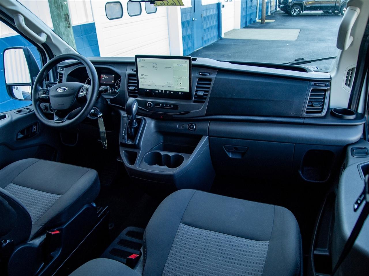 Ford Transit Passenger Wagon T-350 148" Low Roof XLT RWD 2022