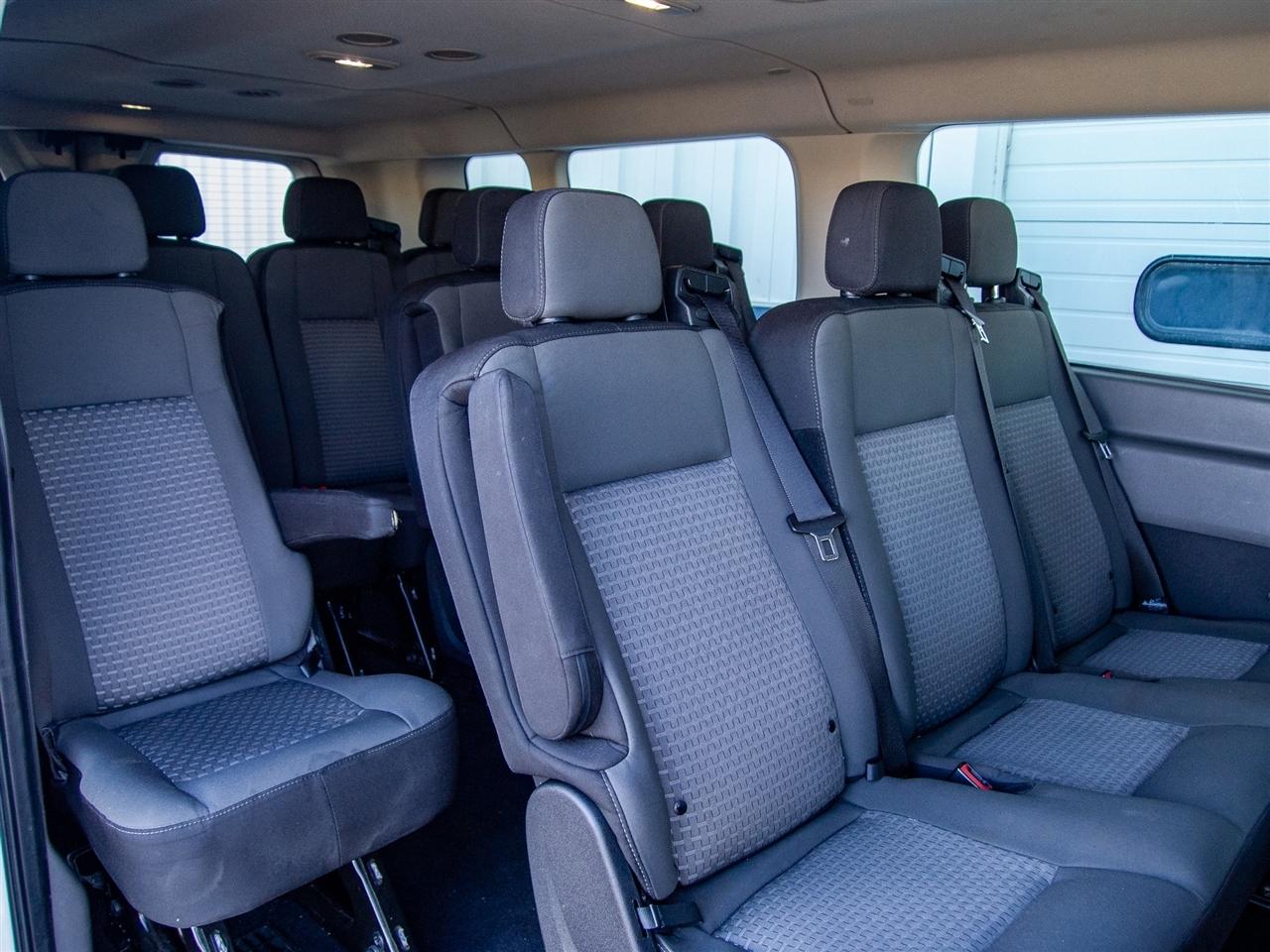 Ford Transit Passenger Wagon T-350 148" Low Roof XLT RWD 2022