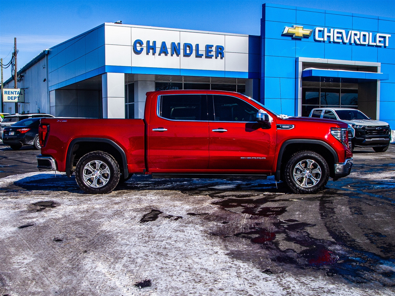 GMC Sierra 1500 4WD Crew Cab 147" SLT 2024